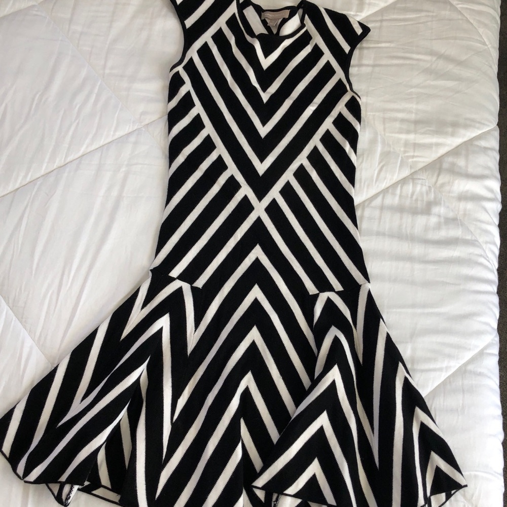 Banana republic sleeveless sweater dess